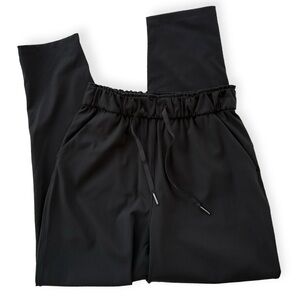 Lululemon • Keep Moving 7/8 Pant